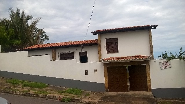 Foto 1 - Casa para alugar no bairro araagy